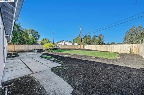 7769 Deervale Ct, Pleasanton CA  94568-1016 exterior