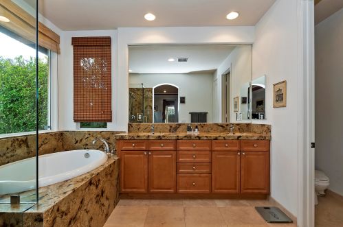 245 Via Martelli, Rancho Mirage CA  92270-5633 exterior