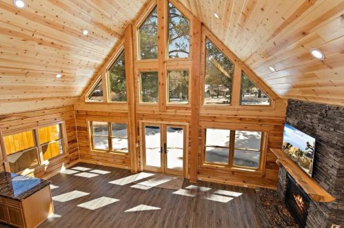305 North Shore Dr, Big Bear City CA  92314-9792 exterior