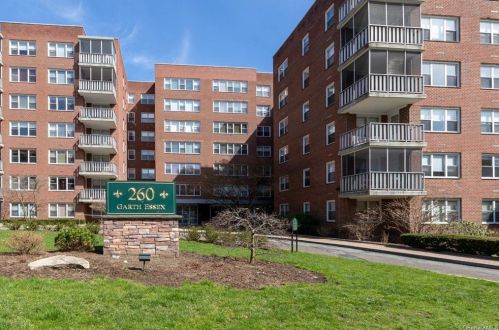 260 Garth Rd, Scarsdale NY  10583-4042 exterior