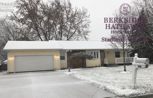 508 Meadow Ln, Sandusky, OH 44870-6303