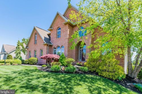 15 Cherish Dr, Camp Hill, PA 17011-1018