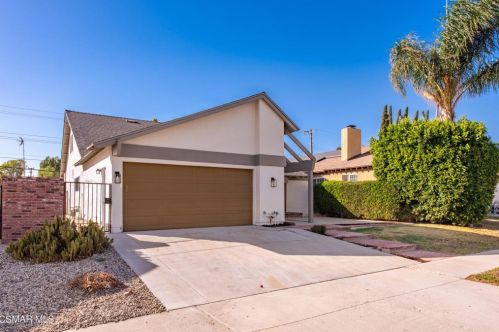 2169 Marvel Ave, Simi Valley CA  93065-2211 exterior