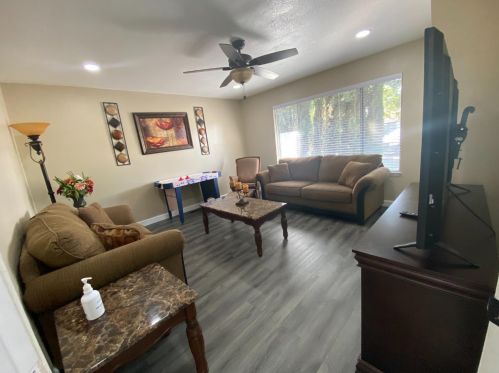 1609 Marty Ct, Modesto CA  95350-0514 exterior