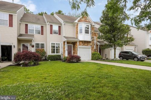102 Pennsbury Ln, West Deptford, NJ 08096-5150