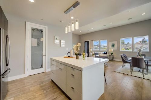 2624 Inyo Ave, Oakland CA  94601-1324 exterior