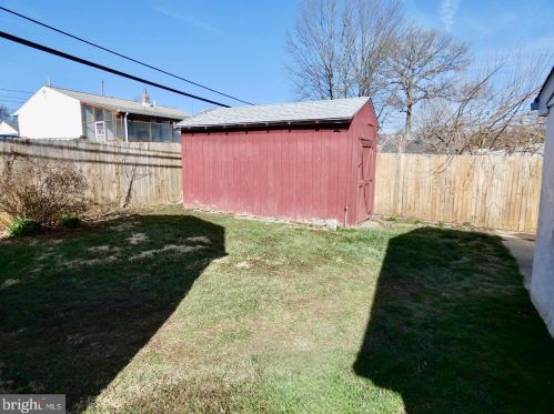 2219 Henlopen Ave, Wilmington DE  19804-3621 exterior