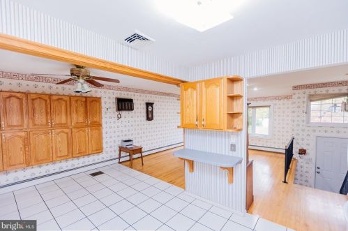 223 Meadow Dr, Yardley PA  19067-1311 exterior