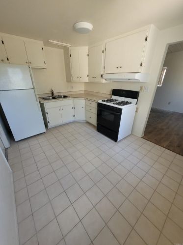 4355 Clairemont Mesa Blvd, San Diego CA 92117-2274 exterior