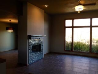 2241 Stoneybrook Ct, Wichita KS  67226-3618 exterior