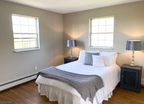 13 Linvale Rd, East Amwell Township NJ  08551-1413 exterior