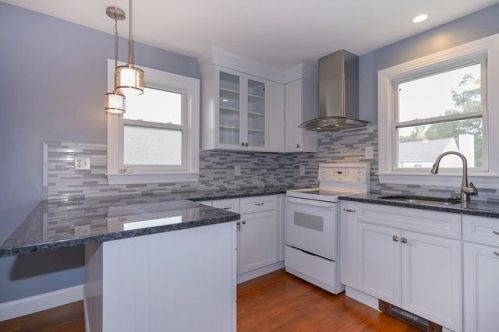 127 Temple St, Framingham, MA 01701-8832