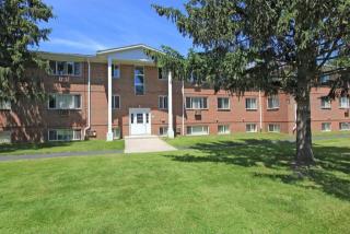 185 Country Manor Way, Webster NY  14580-3343 exterior