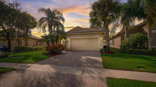 8462 Siciliano St, Boynton Beach, FL 33472-7165
