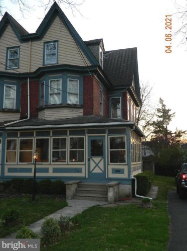 414 White Horse Pike, Camden, NJ 08106-1311