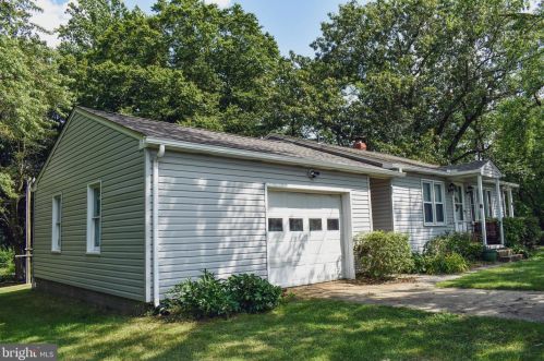 1799 Taylor Dr, Dover, DE 19901-5133