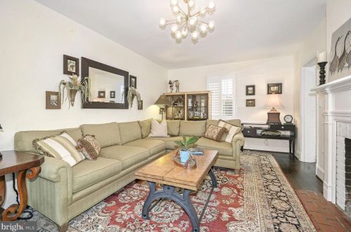 220 29th St, Purcellville VA  20132-3263 exterior