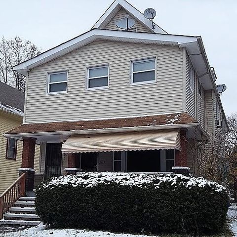 1865 Mannering Rd, Cleveland, OH 44112-1531