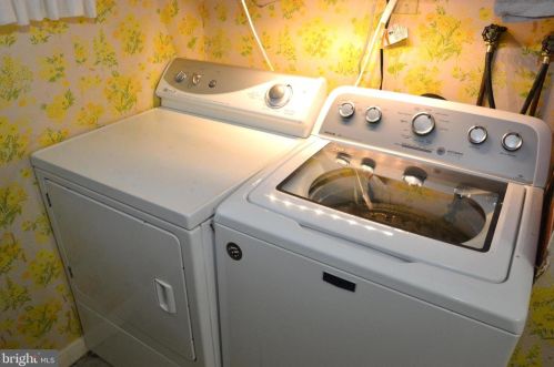 200 Runson Rd, Camp Hill PA  17011-2637 exterior