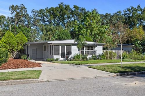 2901 Pickfair St, Orlando, FL 32803-6828