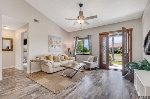 8 Chestnut Ct, Palm Coast FL  32137-8355 exterior