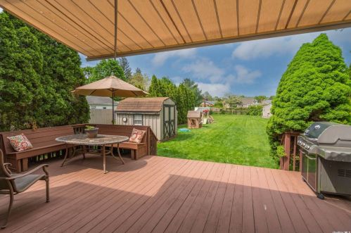 419 4 St, Elwood NY  11731-2932 exterior
