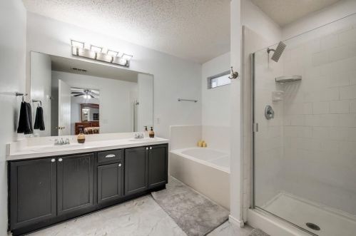 1013 Greenbend Dr, Denton TX  76210-8677 exterior