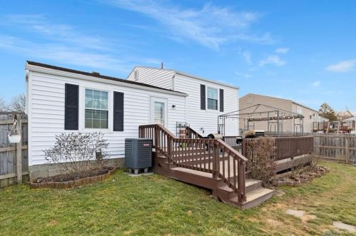 128 Wickham Farm Dr, Englewood OH  45322-2948 exterior