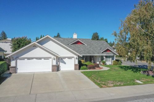 760 Collier Dr, Liberty Farms, CA 95620-3650