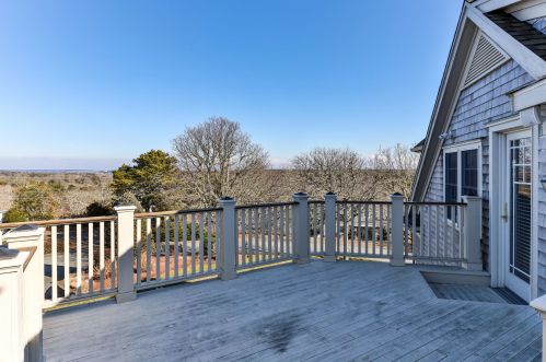 230 Skyline Dr, Chatham MA  02633-1720 exterior