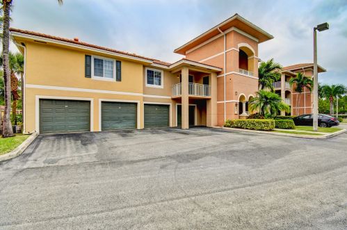 6505 Emerald Dunes Dr, West Palm Beach, FL 33411-2776