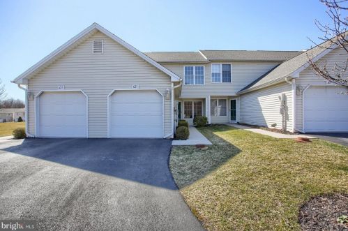 621 Canvasbach Dr, Etters, PA 17319-8860