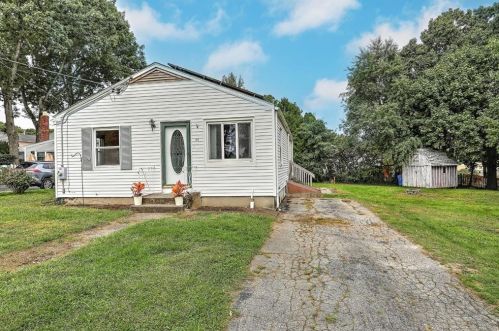 44 Rosemont Ave, Cumberland, RI 02864-7519