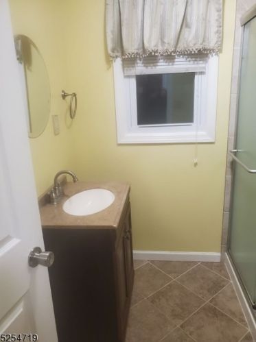 20 Van Nostrand Ave, Dover NJ  07801-4828 exterior