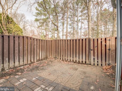 2238 Southgate Sq, Herndon VA  20191-1229 exterior