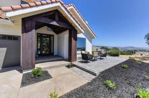 1535 Barcelona Dr, Folsom CA  95762-7212 exterior