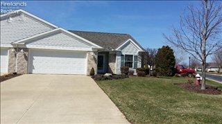 2206 Lakefield Dr, Mitiwanga, OH 44839-2073