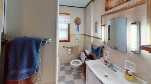 644 Henry St, Bellefontaine OH  43311-2130 exterior