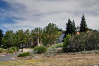 1279 Leaning Oak Dr, Fairfield, CA 94558-5355