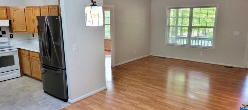 14 Riverwood Ct, Bybee VA  22963-3354 exterior