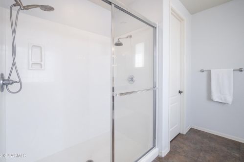 2204 Bowker St, Phoenix AZ  85040-3424 exterior