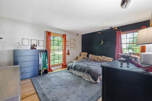 13328 Lakewood Dr, Thiensville WI  53097-2409 exterior