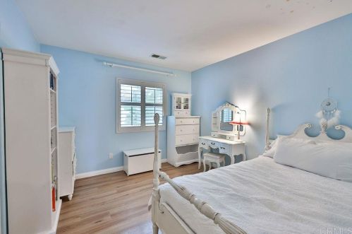 1326 Creekside Dr, Chula Vista CA 91915-2520 exterior