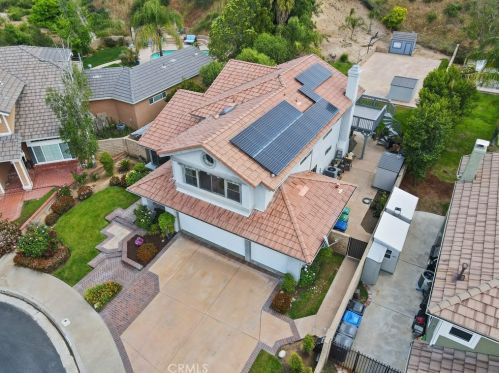 28220 Truman Ct, Santa Clarita, CA 91350-3956