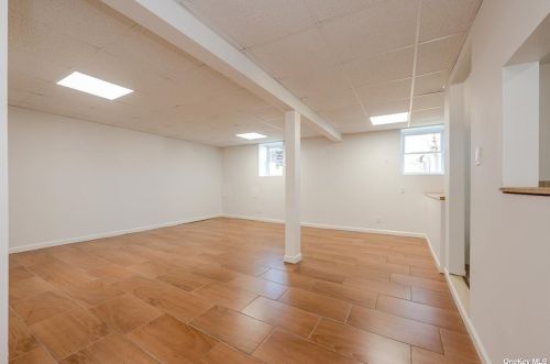 263 Lower Rocky Point Rd, Miller Place NY  11764-1650 exterior