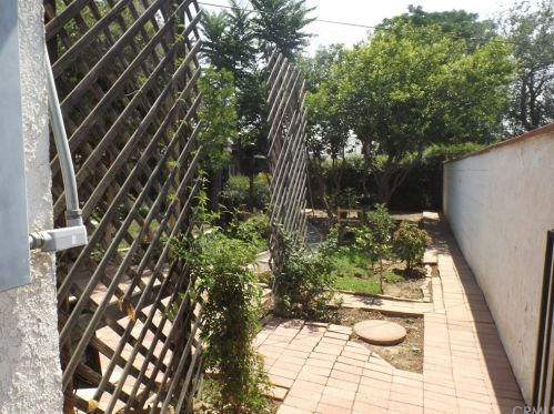 4563 Jones Ave, Riverside CA  92505-1406 exterior