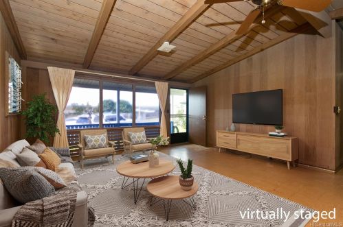 2051 Aaniu Pl, Pearl City, HI 96782-1314