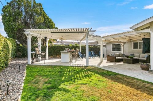 1243 Chestnut Ave, Orange CA 92867-3836 exterior