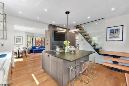 340 Turrell Ave, South Orange NJ  07079-2362 exterior