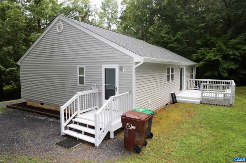 90 Riverside Dr, Bybee, VA 22963-2025